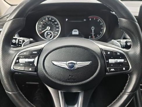 Used 2022 Genesis G70 2.0T w/ Prestige Package AWD/4WD image 19
