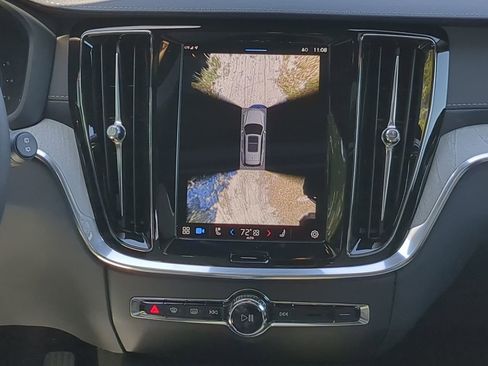 New 2025 Volvo V60 B5 Cross Country Ultra w/ Protection Package Premier image 17