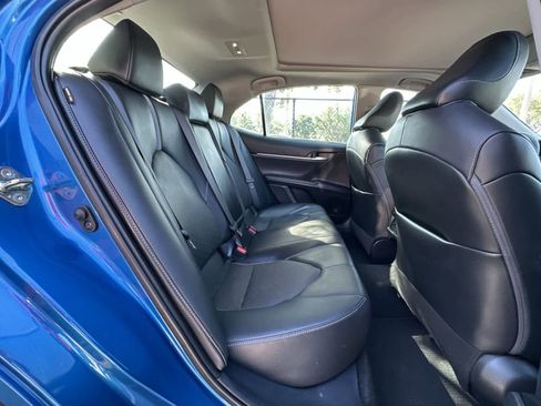 Used 2020 Toyota Camry XSE FWD image 18