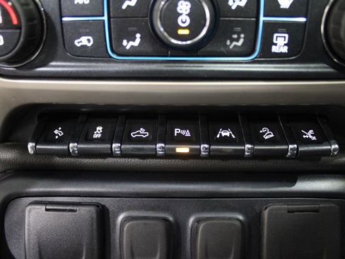 Used 2018 GMC Sierra 1500 Denali w/ Denali Ultimate Package AWD/4WD image 34