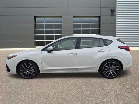 Certified 2025 Subaru Impreza 2.0i Sport AWD/4WD image 9