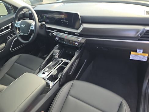 New 2025 Kia Telluride S image 12