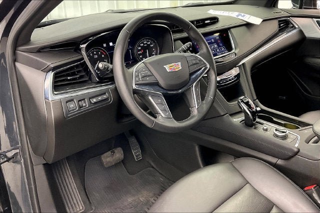 Certified 2023 Cadillac XT5 Premium Luxury w/ Technology Package AWD/4WD image 17