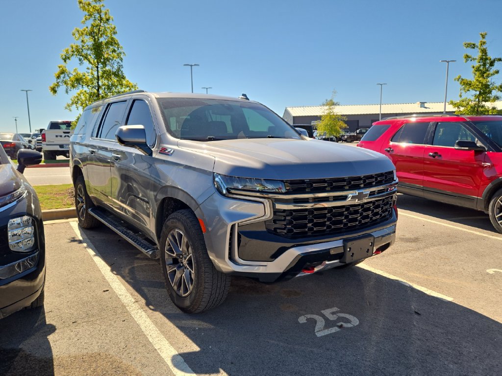 Used 2021 Chevrolet Suburban Z71 w/ Rear Media and Nav Package AWD/4WD image 4