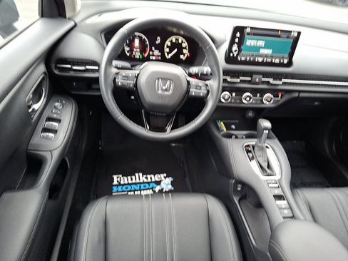 Certified 2024 Honda HR-V EX-L image 11