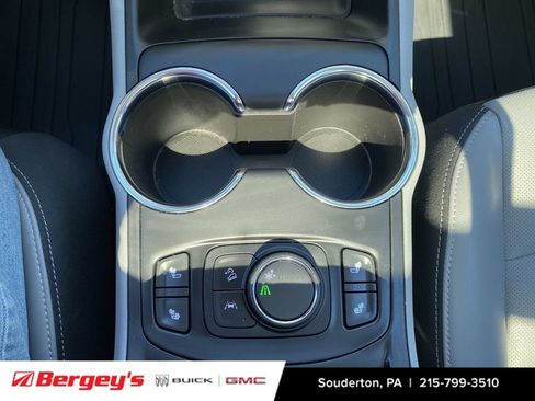 Used 2023 GMC Terrain SLT FWD image 17