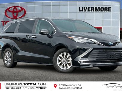 Used 2023 Toyota Sienna XLE