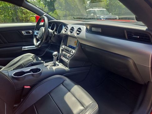 Used 2022 Ford Mustang Premium RWD image 20