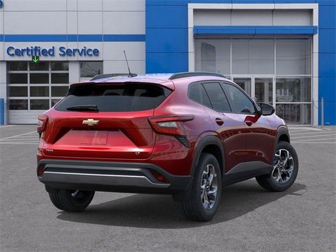 New 2026 Chevrolet Trax LT w/ Driver Confidence Package image 4