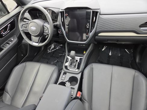 Used 2025 Subaru Forester Limited w/ Popular Package #2 image 27