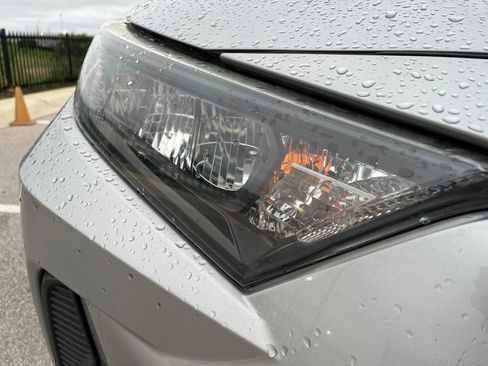 Used 2020 Toyota RAV4 LE AWD/4WD image 13