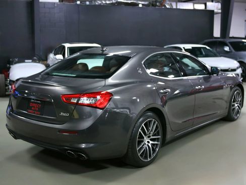 Used 2018 Maserati Ghibli image 13