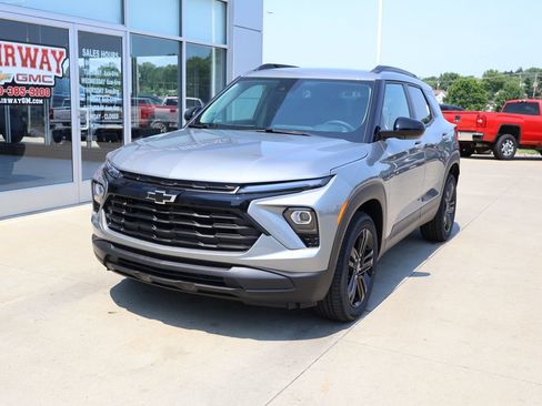 New 2026 Chevrolet TrailBlazer LT w/ Convenience Package AWD/4WD image 6