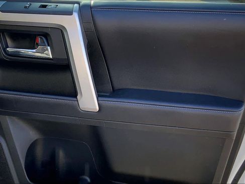 Used 2018 Toyota 4Runner Limited image 22