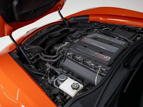 Used 2019 Chevrolet Corvette Z06 RWD image 12
