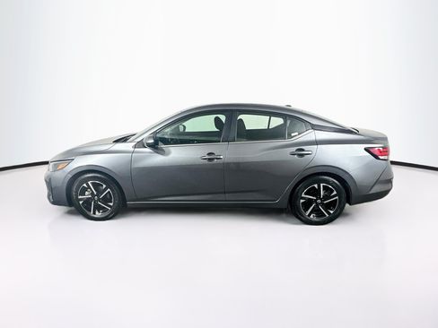 Used 2024 Nissan Sentra SV FWD image 4