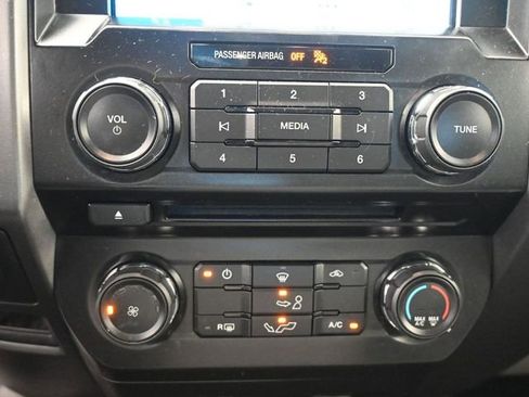 Used 2018 Ford F150 XLT w/ Trailer Tow Package image 27