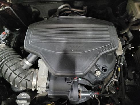 Used 2017 GMC Acadia SLE AWD/4WD image 30