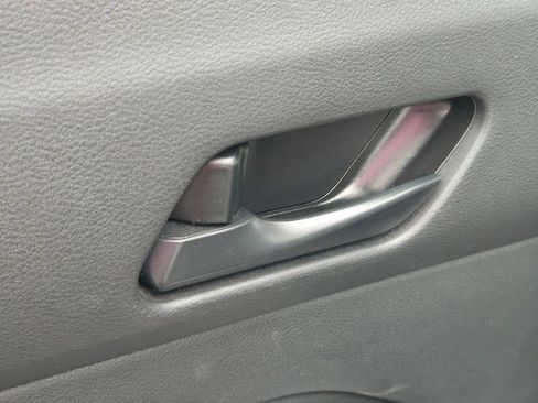 Used 2025 Nissan Altima 2.5 SV FWD image 24