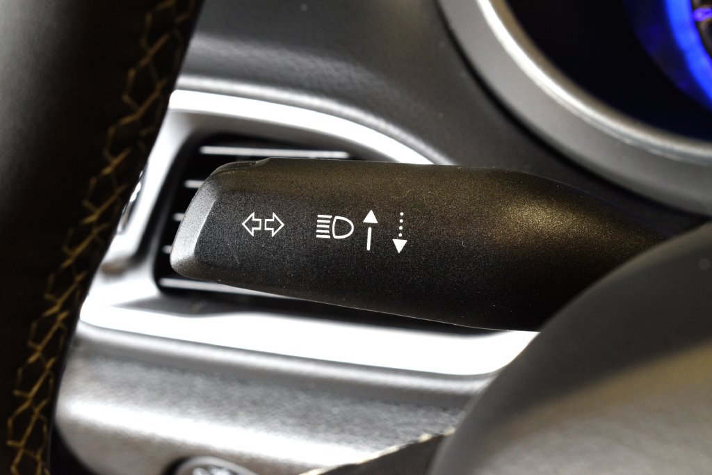 Used 2025 Chrysler Pacifica Select FWD image 16