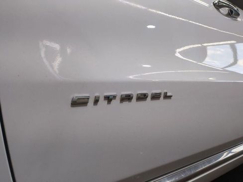 Used 2019 Dodge Durango Citadel w/ Technology Group AWD/4WD image 10