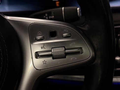 Used 2018 Mercedes-Benz Maybach S 560 4MATIC image 61