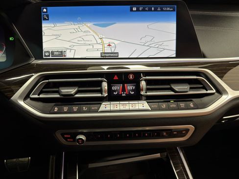 Used 2021 BMW X7 xDrive40i w/ M Sport Package AWD/4WD image 20