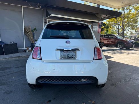 Used 2018 FIAT 500 e w/ Esport Package image 28