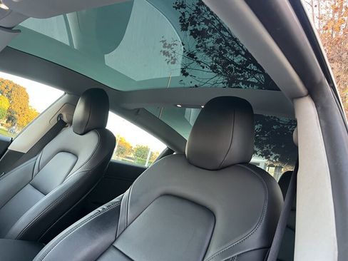 Used 2020 Tesla Model 3 Long Range image 15