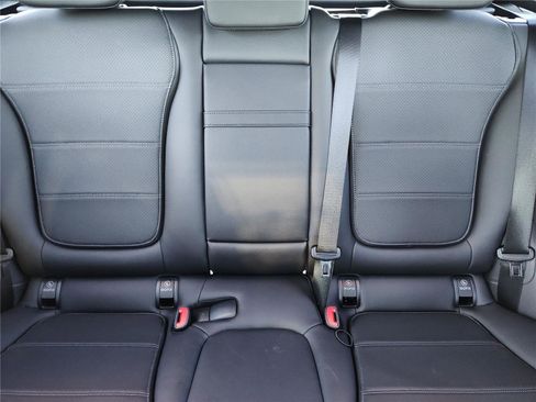 New 2025 Mercedes-Benz GLC 300 4MATIC image 26