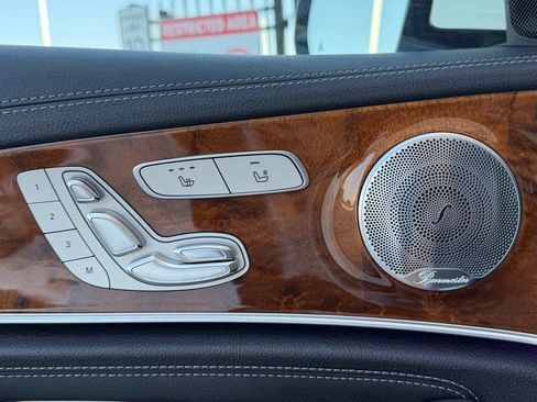 Used 2017 Mercedes-Benz E 300 4MATIC image 26