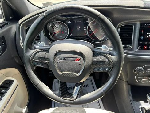 Used 2017 Dodge Charger SXT w/ AWD Plus Group image 19