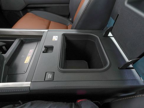 Used 2025 Lexus GX 550 image 33