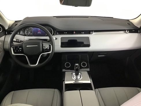 Used 2022 Land Rover Range Rover Evoque SE image 12