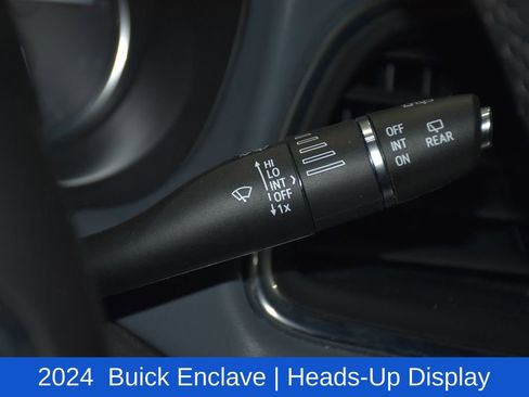 Used 2024 Buick Enclave Premium image 12