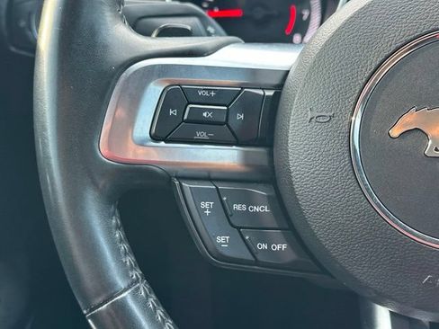 Used 2018 Ford Mustang Coupe w/ Black Accent Pkg RWD image 38