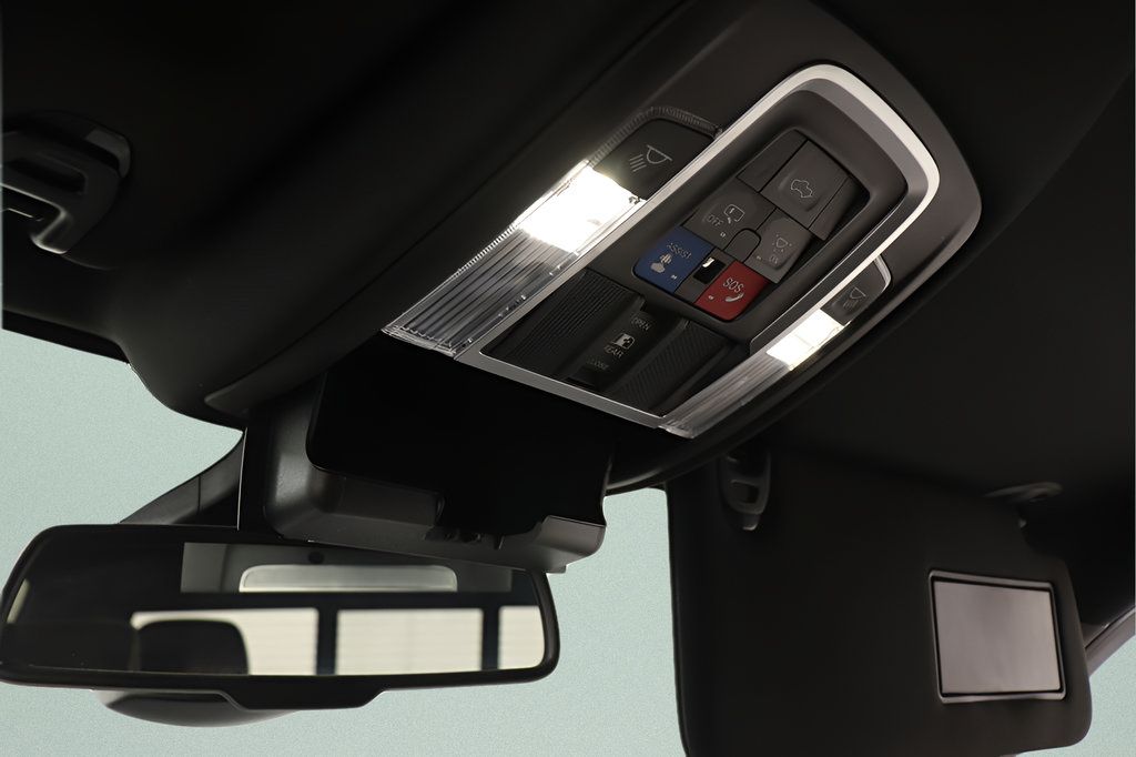 Used 2021 RAM 3500 Laramie w/ Night Edition AWD/4WD image 18