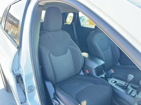 Used 2021 Jeep Cherokee Latitude image 26