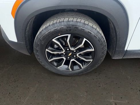 Used 2023 Chevrolet TrailBlazer ACTIV image 9
