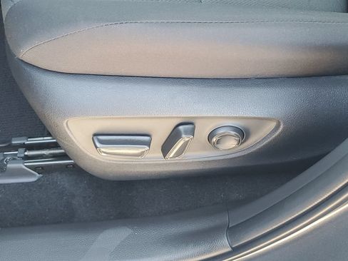 Certified 2025 Toyota RAV4 XLE w/ Convenience Package FWD image 16