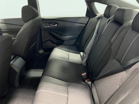 Certified 2025 Honda Accord Sport image 31