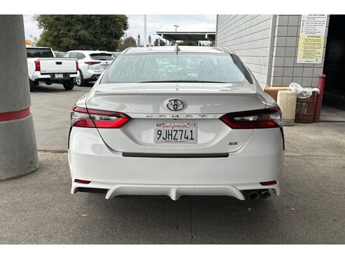 Certified 2024 Toyota Camry SE FWD image 4
