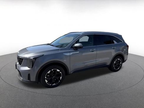 Used 2024 Kia Sorento S FWD image 8