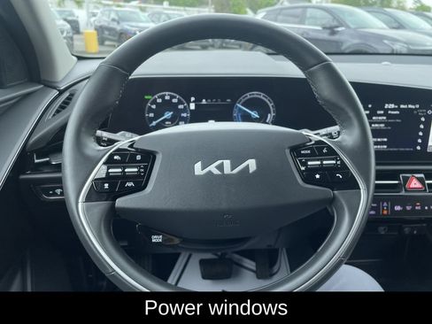 Used 2023 Kia Niro Wind w/ Wind Preserve Package FWD image 21