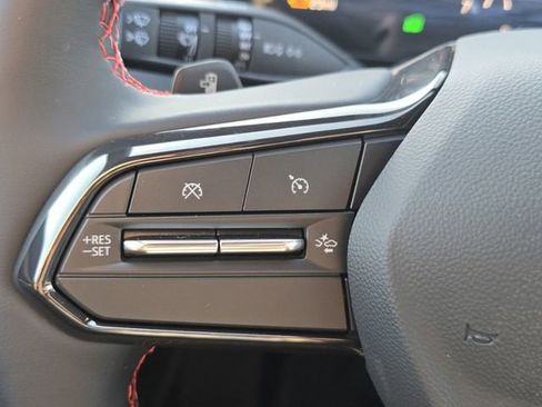New 2026 Chevrolet Equinox EV RS FWD image 8
