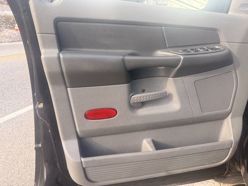 Used 2006 Dodge Ram 2500 Truck SLT image 11
