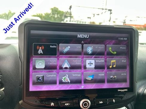 Used 2016 Jeep Wrangler Unlimited Rubicon w/ Connectivity Group AWD/4WD image 24