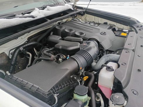 Used 2020 Toyota 4Runner image 42