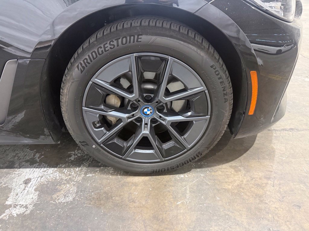 Used 2024 BMW i4 eDrive35 w/ Premium Package RWD image 19