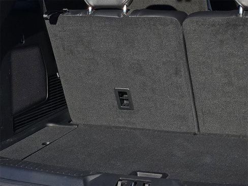 Used 2023 Ford Explorer ST w/ Equipment Group 401A image 8